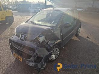 Peugeot 107 107, Hatchback, 2005 / 2014 1.0 12V picture 4