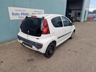 Auto da rottamare Peugeot 107 107, Hatchback, 2005 / 2014 1.0 12V 2013/5