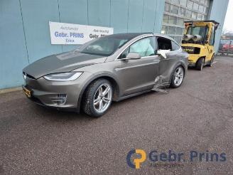 Coche siniestrado Tesla Model X Model X, SUV, 2013 90D 2016/8