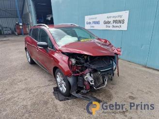 Dezmembrări autoturisme Renault Clio Clio IV Estate/Grandtour (7R), Combi 5-drs, 2012 / 2021 0.9 Energy TCE 90 12V 2017/2