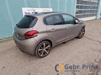 Auto da rottamare Peugeot 208 208 I (CA/CC/CK/CL), Hatchback, 2012 / 2019 1.2 12V e-THP PureTech 110 2015/7