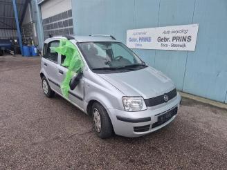 Coche siniestrado Fiat Panda Panda (169), Hatchback, 2003 / 2013 1.2, Classic 2012/5