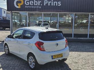 uszkodzony samochody osobowe Opel Karl 1.0 12V Hatchback 4Dr Benzine 999cc 55kW (75pk) FWD 2018/10