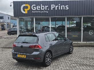 skadebil auto Volkswagen e-Golf e-Golf Hatchback  Elektrisch  100kW (136pk) FWD 2019/10