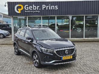 Vaurioauto  passenger cars MG ZS EV SUV  Elektrisch  110kW (150pk) FWD 2020-04  TZ204XS1481 2020/7
