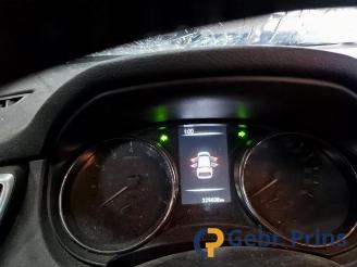 Nissan Qashqai Qashqai (J11), SUV, 2013 1.2 DIG-T 16V picture 10