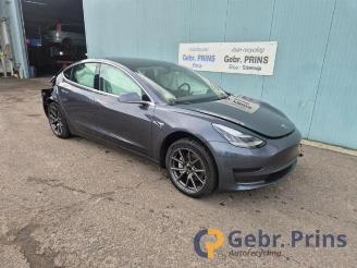 Auto da rottamare Tesla Model 3 Model 3, Sedan, 2017 Standard RWD Plus 60 kWh 2020/9