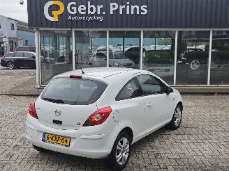 Avarii autoturisme Opel Corsa 1.2 16V Hatchback  Benzine 1.229cc 63kW (86pk) FWD 2013/8