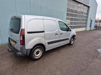 Coche siniestrado Peugeot Partner Partner (GC/GF/GG/GJ/GK), Van, 2008 / 2018 1.6 HDI 90 2016/7