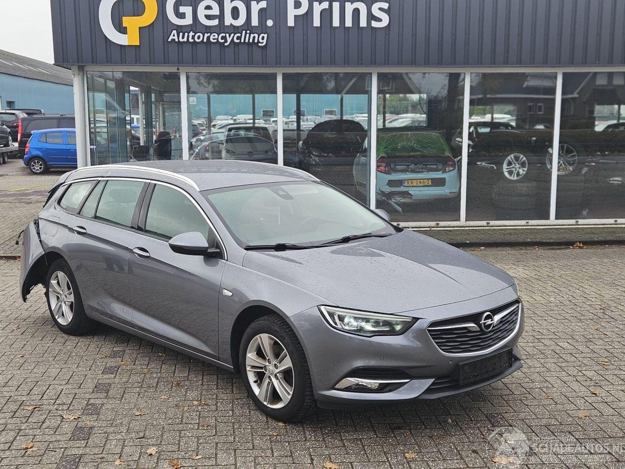 Opel Insignia Insignia Sports Tourer Combi 1.6 AUT