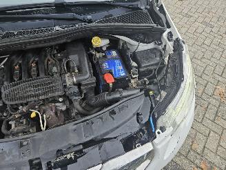 Peugeot 2008 1.2 Vti 12V PureTech 82 MPV  Benzine 1.199cc 60kW (82pk) FWD picture 9