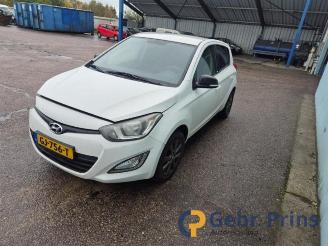 Hyundai I-20 i20, Hatchback, 2008 / 2015 1.1 CRDi VGT 12V picture 4