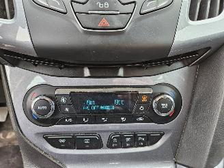 Ford Focus 1.0 Ti-VCT EcoBoost 12V 125 Combi/o  Benzine 998cc 92kW (125pk) picture 10