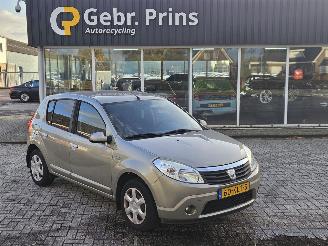 Avarii autoturisme Dacia Sandero 1.2 16V Hatchback  Benzine 1.149cc 55kW (75pk) FWD 2010/2