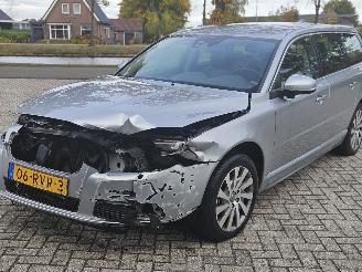 Volvo V-70 2.0 D3 20V Combi/o  Diesel 1.984cc 120kW (163pk) FWD picture 5