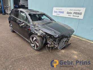 Vrakbiler auto Volkswagen Golf Golf VIII (CD1), Hatchback, 2019 2.0 GTI 16V 2020/12
