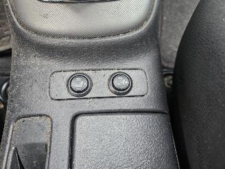 Toyota Avensis 2.0 16V VVT-i D4 Combi/o  Benzine 1.998cc 108kW (147pk) FWD picture 10