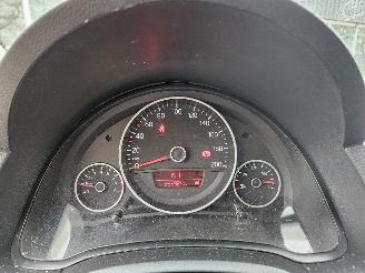 Volkswagen Up! 1.0 12V 60 Hatchback  Benzine 999cc 44kW (60pk) FWD picture 14