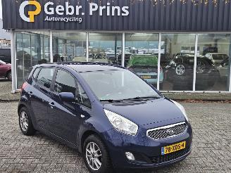 skadebil auto Kia Venga 1.4 CVVT 16V MPV  Benzine 1.396cc 66kW (90pk) FWD 2012/8