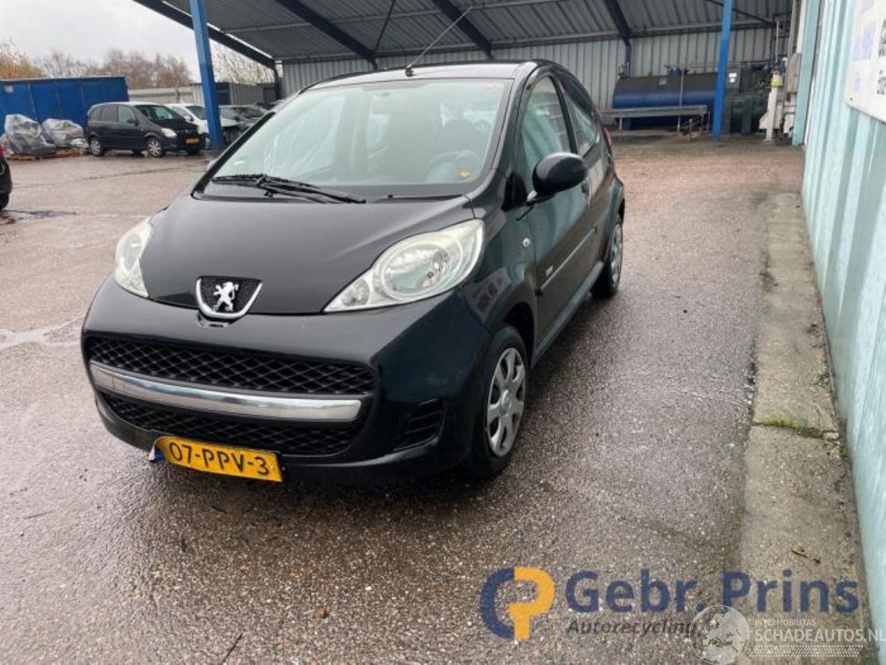 Peugeot 107 107, Hatchback, 2005 / 2014 1.0 12V