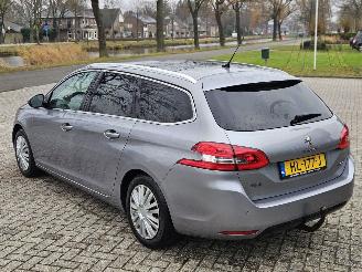 Peugeot 308 1.6 BlueHDi 120 Combi/o 4Dr Diesel 1.560cc 88kW (120pk) FWD picture 8
