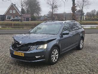 Skoda Octavia 1.6 TDI 16V Combi/o 4Dr Diesel 1.598cc 85kW (116pk) FWD picture 5