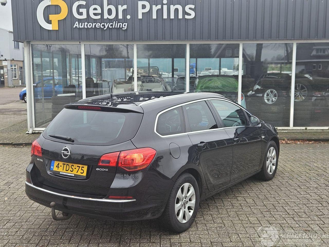Opel Astra SPORTS TOURER 1.7 CDTi 16V Combi/o Diesel 1.686cc 81kW (110pk) FWD