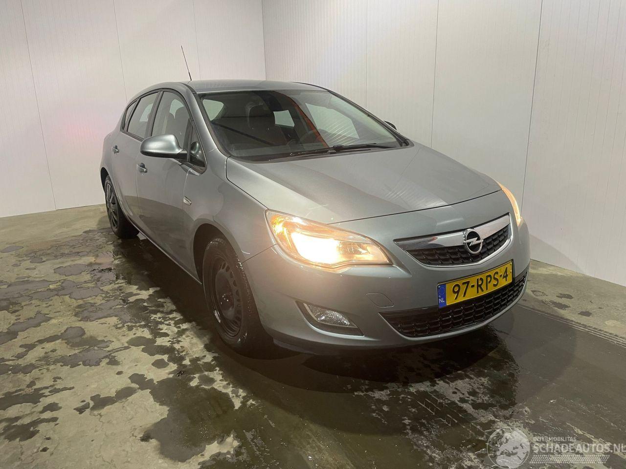 Opel Astra 1.4 Turbo 16V Hatchback 4Dr Benzine 1.364cc 88kW (120pk) FWD