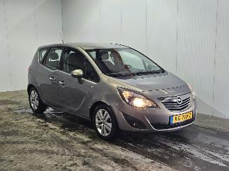 krockskadad bil auto Opel Meriva 1.4 Turbo 16V Ecotec MPV  Benzine 1.364cc 103kW (140pk) 2011/4