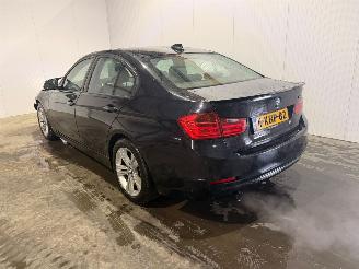 Schadeauto BMW 3-serie 316i 1.6 16V Sedan 4Dr Benzine 1.598cc 100kW (136pk) RWD 2013/4