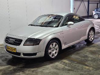 Avarii autoturisme Audi TT 1.8 20V Turbo Coupe 2Dr Benzine 1.781cc 110kW (150pk) FWD 2003/10