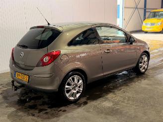 Schadeauto Opel Corsa 1.2 16V LPG Hatchback   1.229cc 63kW (86pk) FWD 2012/4