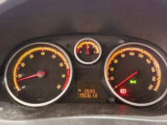 Opel Corsa 1.2 16V LPG Hatchback   1.229cc 63kW (86pk) FWD picture 19