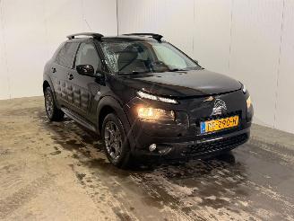 Schadeauto Citroën C4 cactus 1.2 PureTech 110 12V Hatchback 4Dr Benzine 1.199cc 81kW (110pk) FWD 2017/6