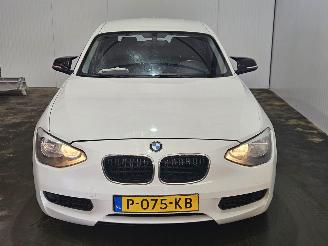 BMW 1-serie 116i 1.6 16V Hatchback 4Dr Benzine 1.598cc 100kW (136pk) RWD 2 picture 5