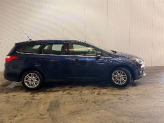  Ford Focus 1.0 Ti-VCT EcoBoost 12V 125 Combi/o  Benzine 998cc 92kW (125pk) FWD 2013/3