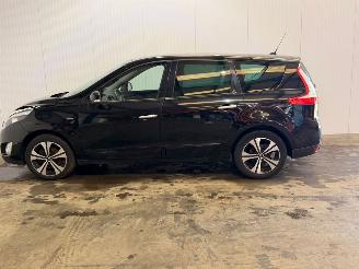 Renault Scenic 1.6 dCi MPV  Diesel 1.598cc 96kW (131pk) FWD picture 2