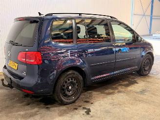 Schadeauto Volkswagen Touran 1.6 TDI 16V MPV  Diesel 1.598cc 77kW (105pk) FWD 2012/8
