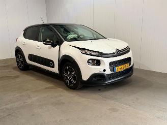 Vaurioauto  passenger cars Citroën C3 1.2 Vti 12V PureTech Hatchback  Benzine 1.199cc 61kW (83pk) FWD 2020/2