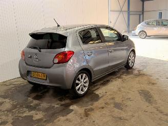 skadebil auto Mitsubishi Space-star 1.2 12V Hatchback  Benzine 1.193cc 59kW (80pk) FWD 2015/5