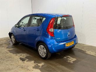 Voiture accidenté Opel Agila 1.0 12V MPV  Benzine 996cc 50kW (68pk) FWD 2011/9