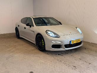 Voiture accidenté Porsche Panamera S E-HYBRID 3.0 V6 24V S E-Hybrid Liftback  Elektrisch Benzine 2.995cc 245kW (333pk) RWD 2015/5