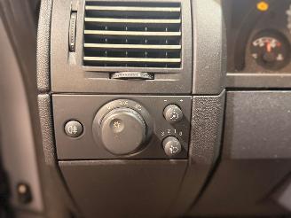 Opel Meriva 1.6 16V MPV picture 17