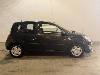 Renault Twingo 1.2 - 16V Authentique picture 2