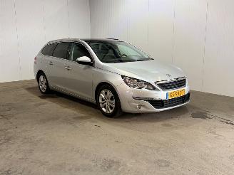 uszkodzony samochody osobowe Peugeot 308 1.6 BlueHDI Blue Lease Executive 2015/8