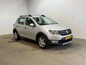 damaged passenger cars Dacia Sandero 0.9 TCe Stepway Lauréate 2013/12