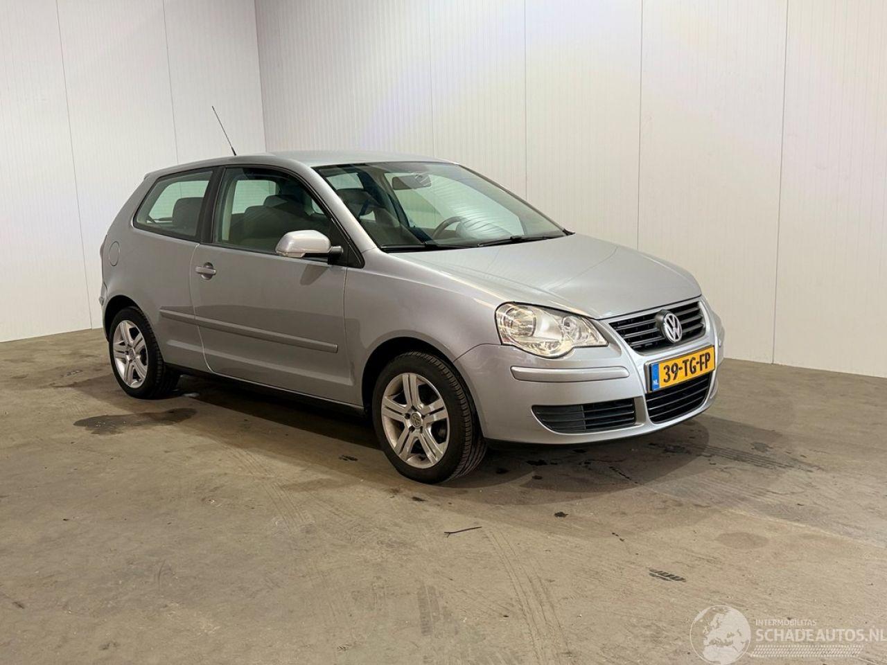 Volkswagen Polo 1.4-16V Optive