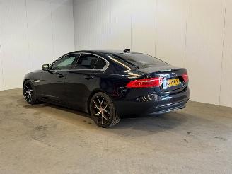Damaged car Jaguar XE 2.0 D Corporate Edition R-Sport 2016/10