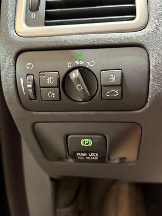 Volvo V-70 1.6 T4 Limited Edition picture 14
