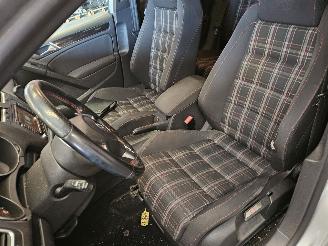 Volkswagen Golf 2.0 GTI 155KW 5D picture 9